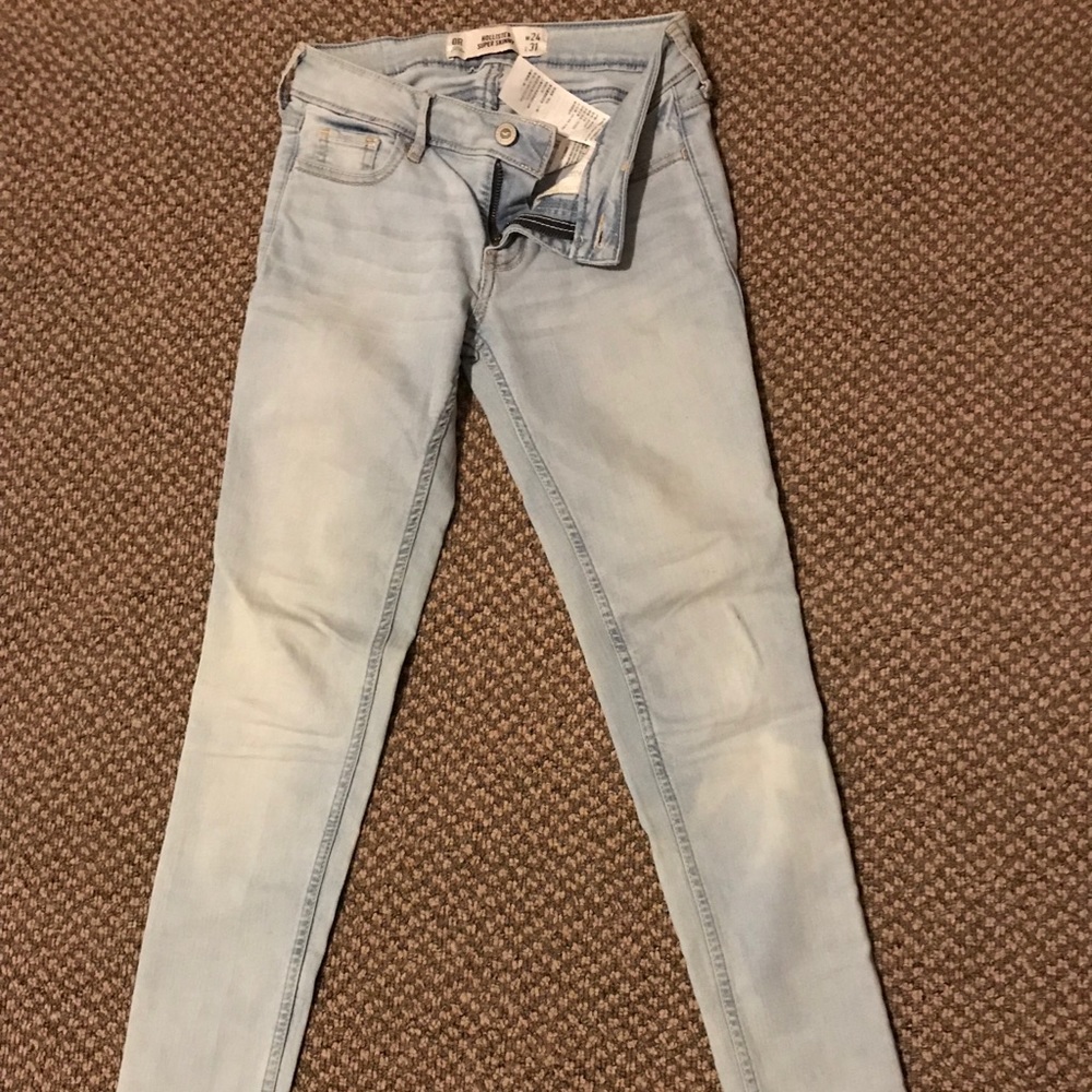 Hollister skinny jeans